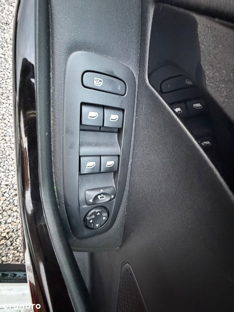 Peugeot 2008 PureTech 110 Stop&Start EAT6 GT-Line Edition - 17