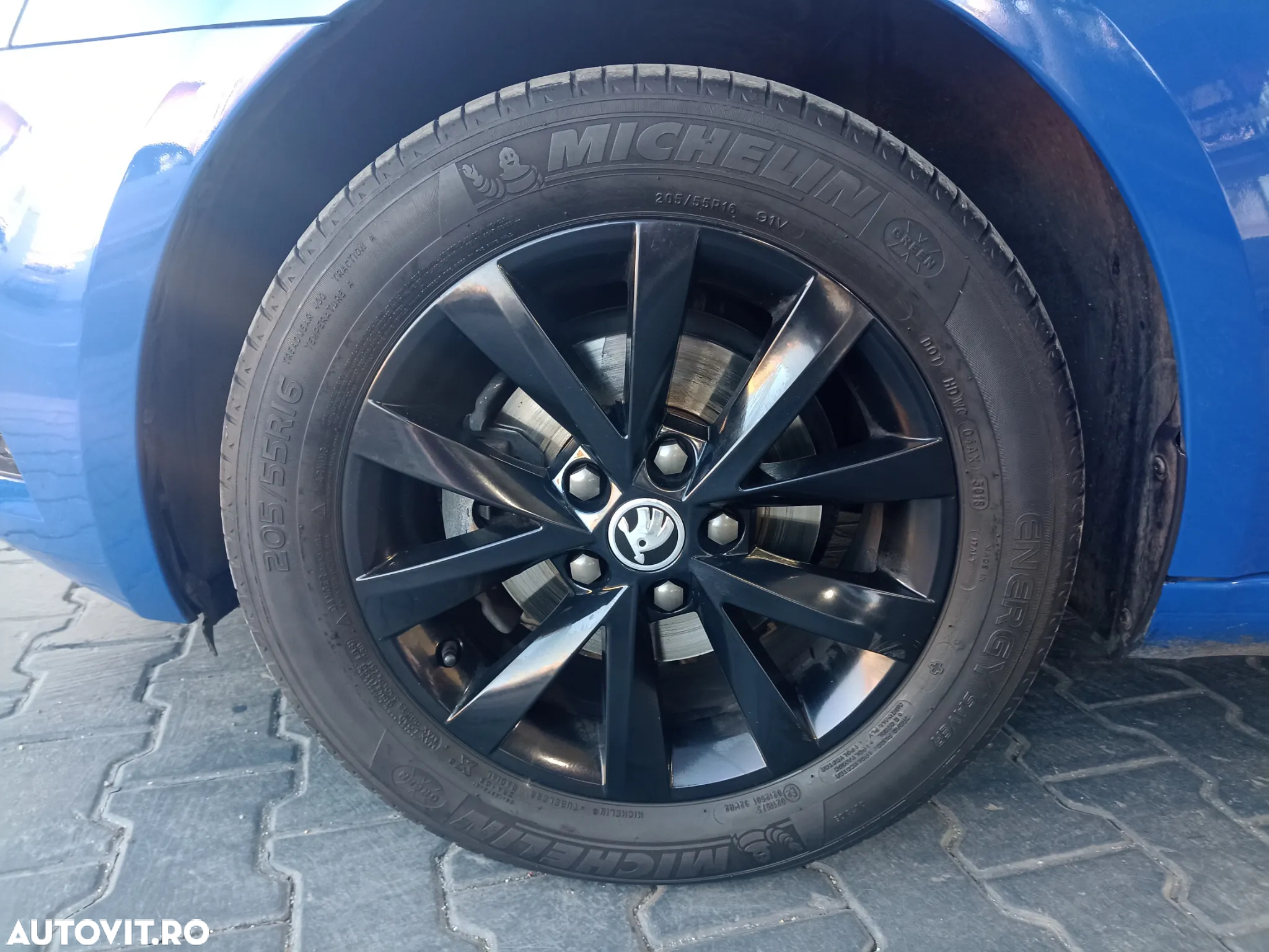 Skoda Octavia 1.6 TDI DSG Style - 4