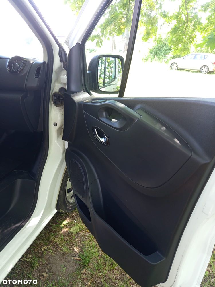 Renault Trafic - 11