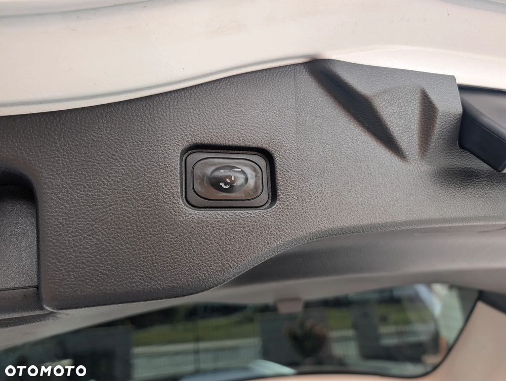 Ford Mondeo - 22