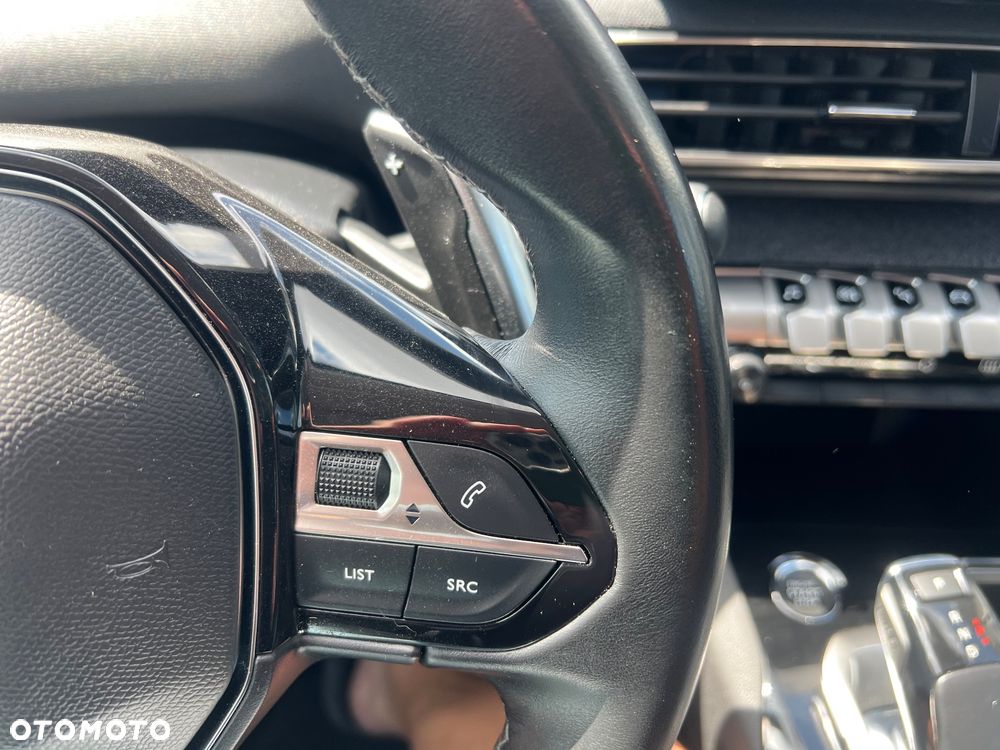 Peugeot 3008 1.2 PureTech Allure S&S EAT8 - 30