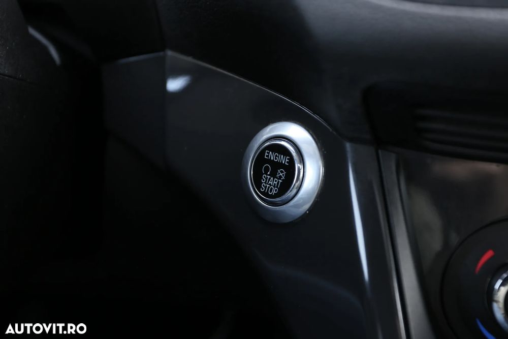 Ford Kuga 2.0 TDCi 4x4 Aut. ST-Line - 21