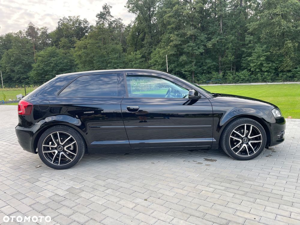 Audi A3 3-drzwiowe 1.6 TDI Ambiente - 6