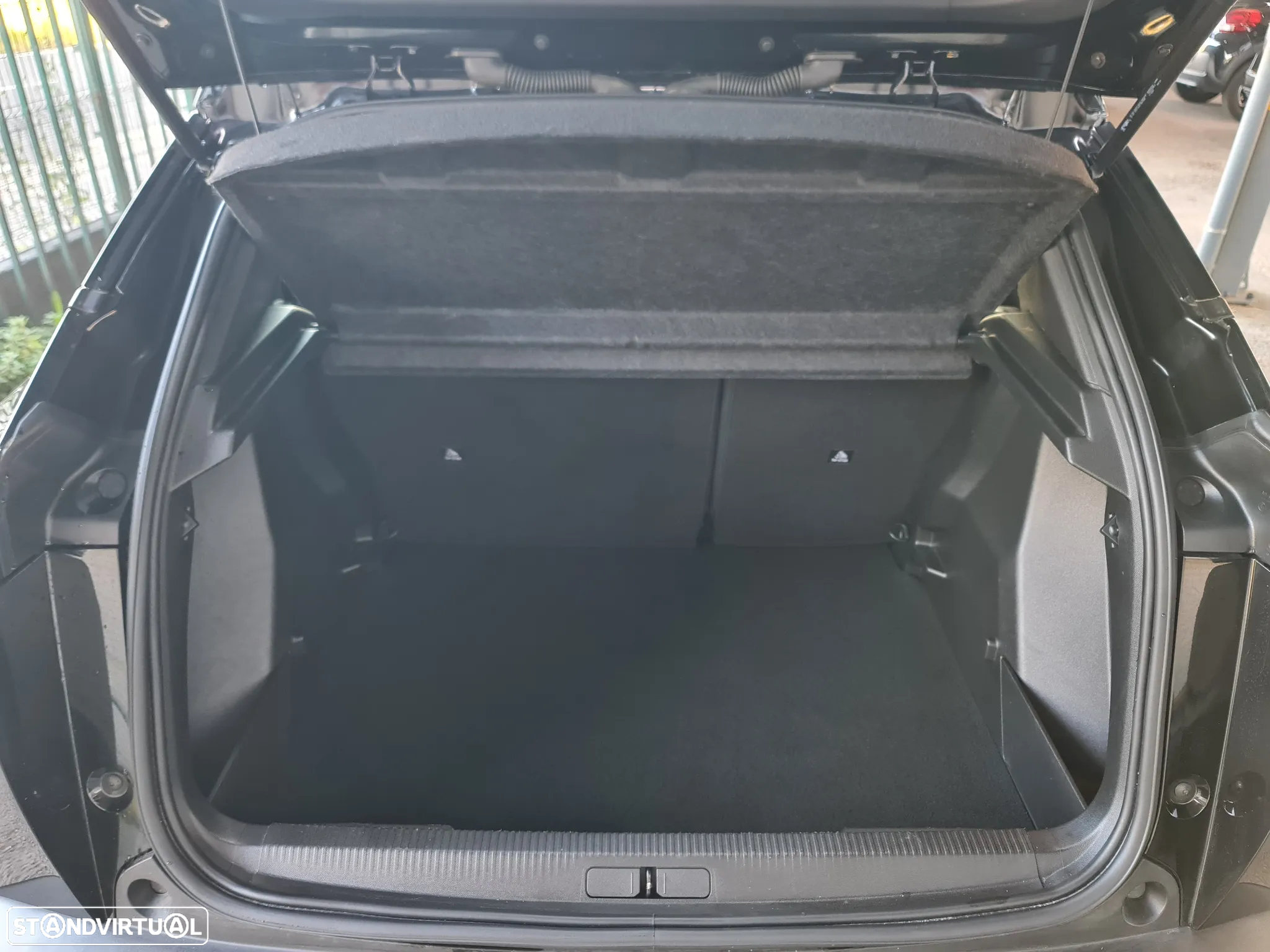 Peugeot 2008 PureTech 100 Stop&Start Active - 26