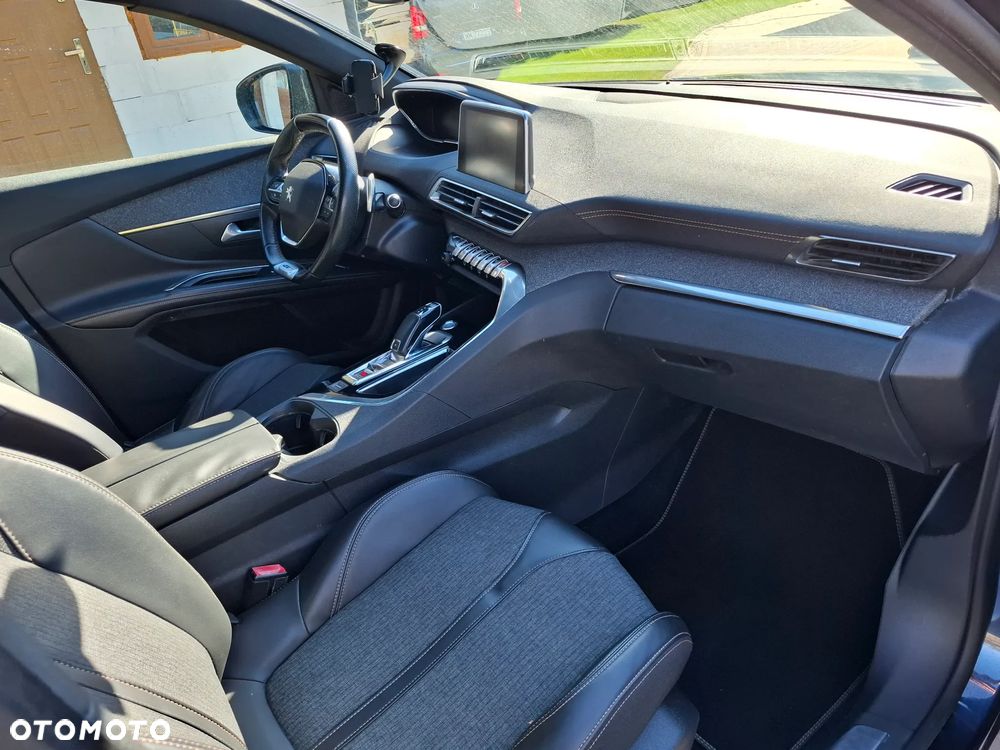 Peugeot 5008 - 18