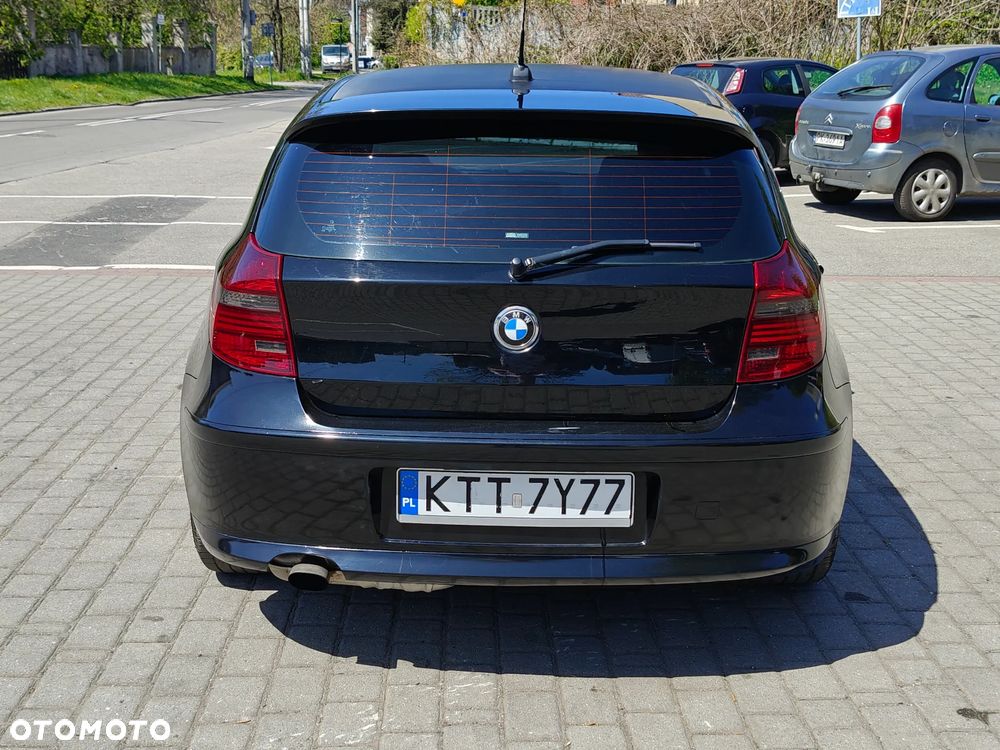 BMW Seria 1 120i - 14