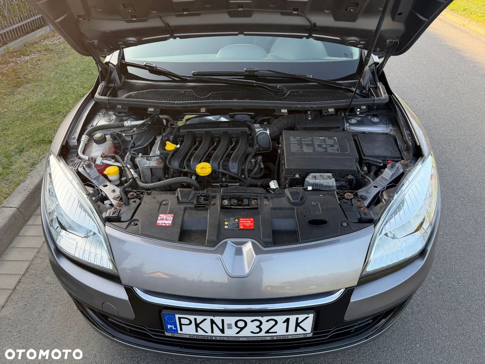 Renault Megane 1.6 16V 110 LIMITED - 9