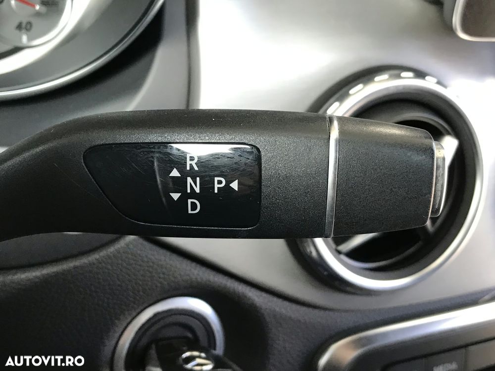 Mercedes-Benz GLA 200 (CDI) d 7G-DCT AMG Line - 25