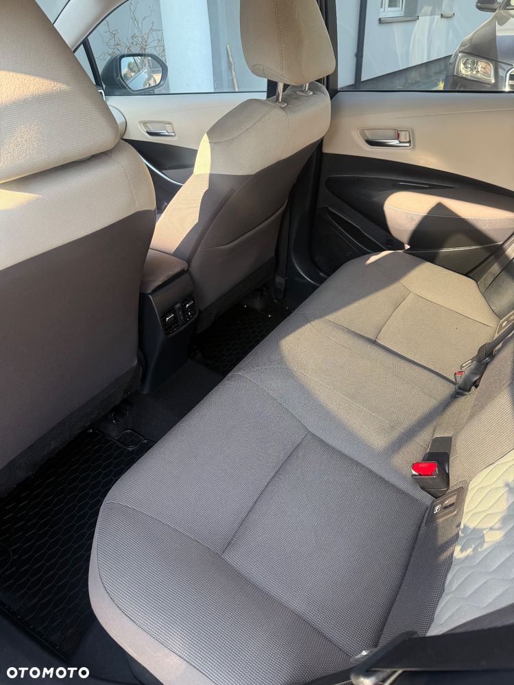 Toyota Corolla - 25
