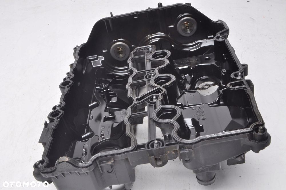 MINI F56 1.5 12V POKRYWA ZAWORÓW 8631744 - 8