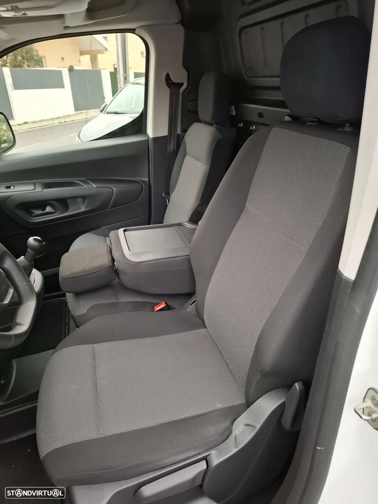 Peugeot Partener  1.5 Blue HDI Pro Standard 3 lugares - 6