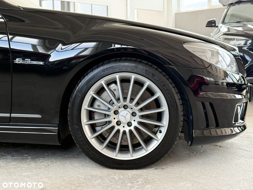 Mercedes-Benz CL 63 AMG - 17