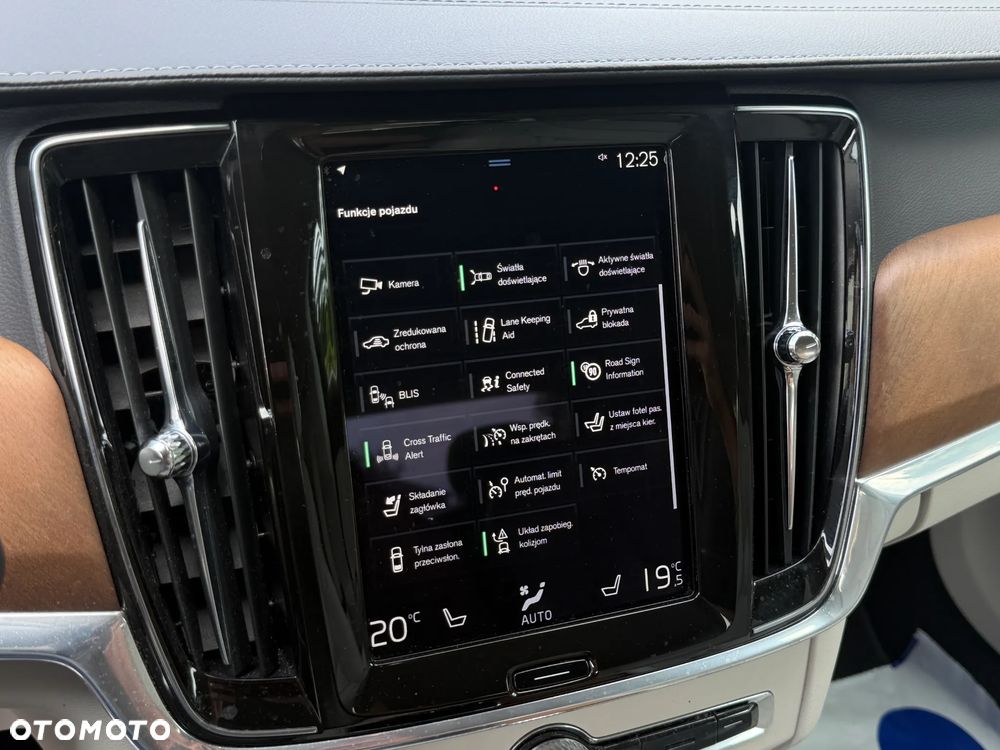 Volvo S90 D5 SCR AWD Inscription - 19