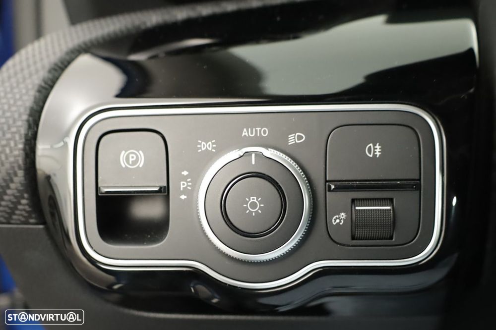 Mercedes-Benz A 200 Standard - 19