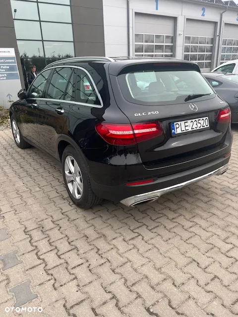 Mercedes-Benz GLC 250 4-Matic - 3