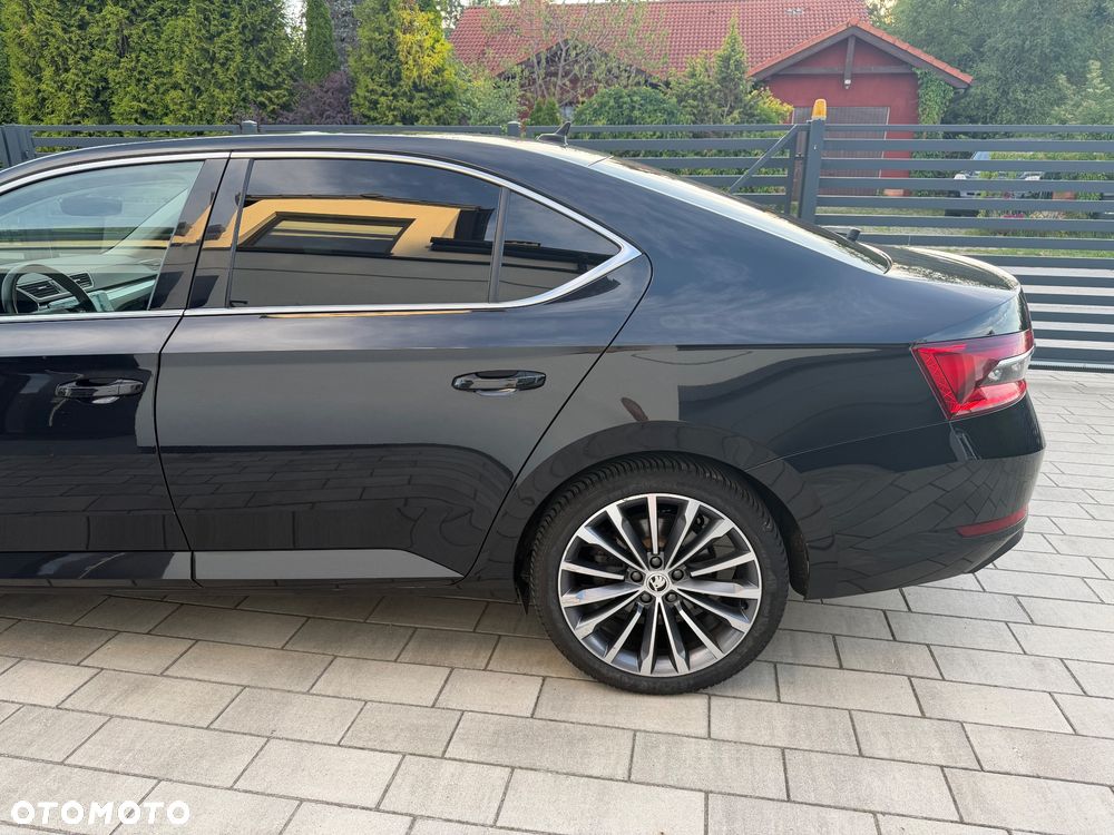 Skoda Superb 2.0 TDI SCR Style DSG - 10