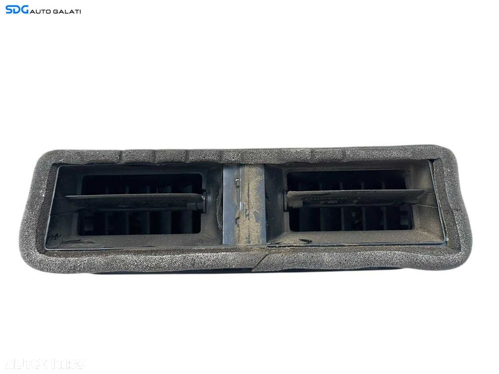 Gura Guri Grila Grile Aer Aerisire Ventilatie Bord Centrala Volkswagen Passat B7 2010 - 2015 Cod 3AB819728A [K2116] - 8