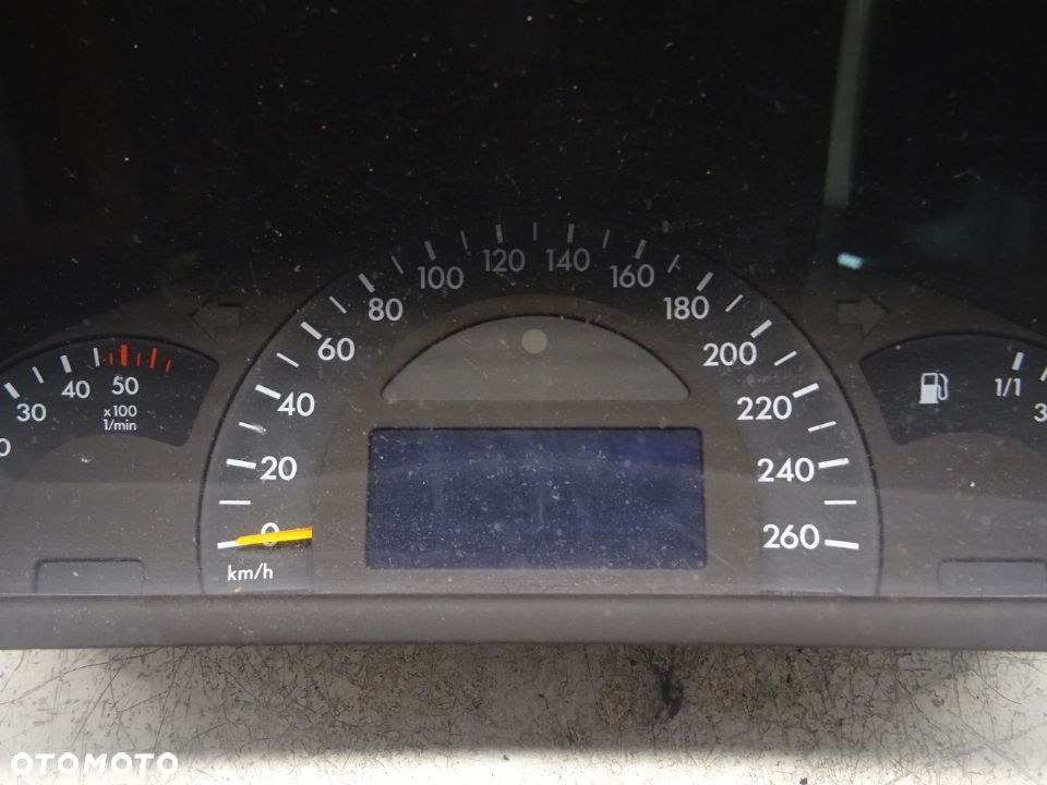MERCEDES W203 00-04 LICZNIK ZEGARY 87001411 - 2