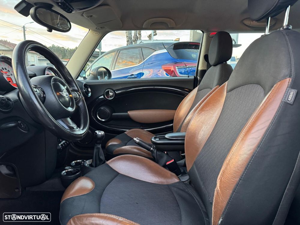 MINI 3 Portas Cooper D - 9