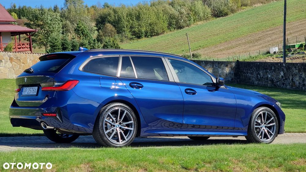 BMW Seria 3 320d - 10