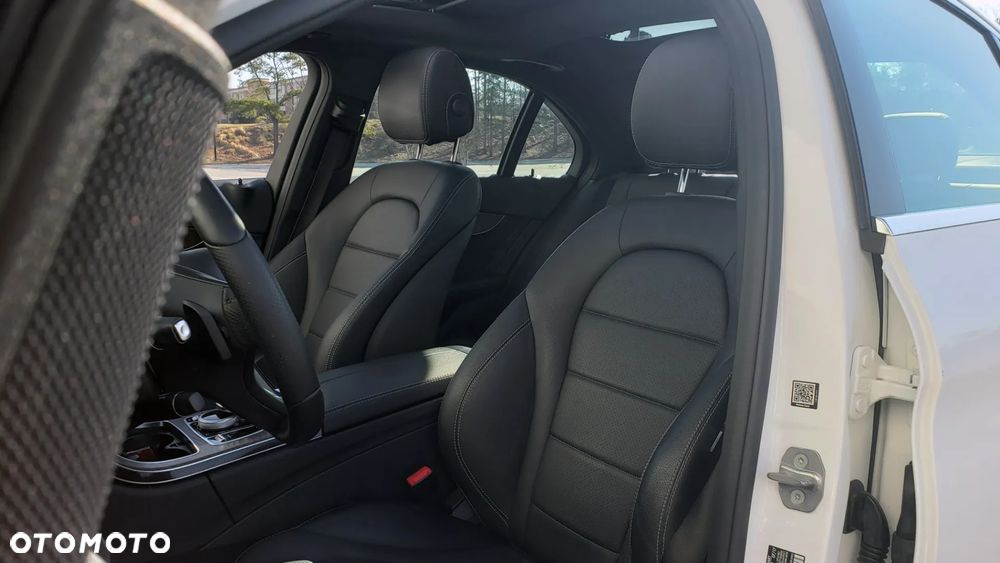 Mercedes-Benz Klasa C 300 T 9G-TRONIC - 8