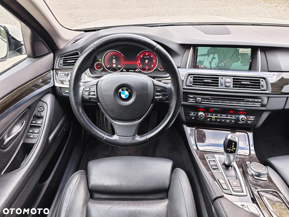 BMW Seria 5 520d xDrive Luxury Line - 22