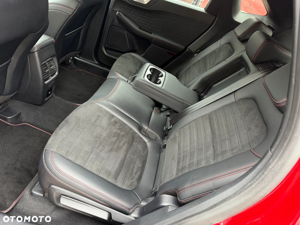 Ford Kuga 2.5P PHEV FWD ST-Line X - 32