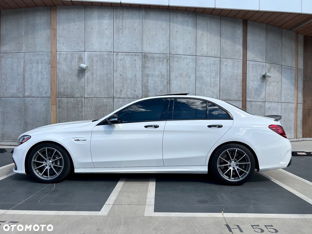 Mercedes-Benz Klasa C AMG 63 AMG Speedshift 7G-MCT - 13
