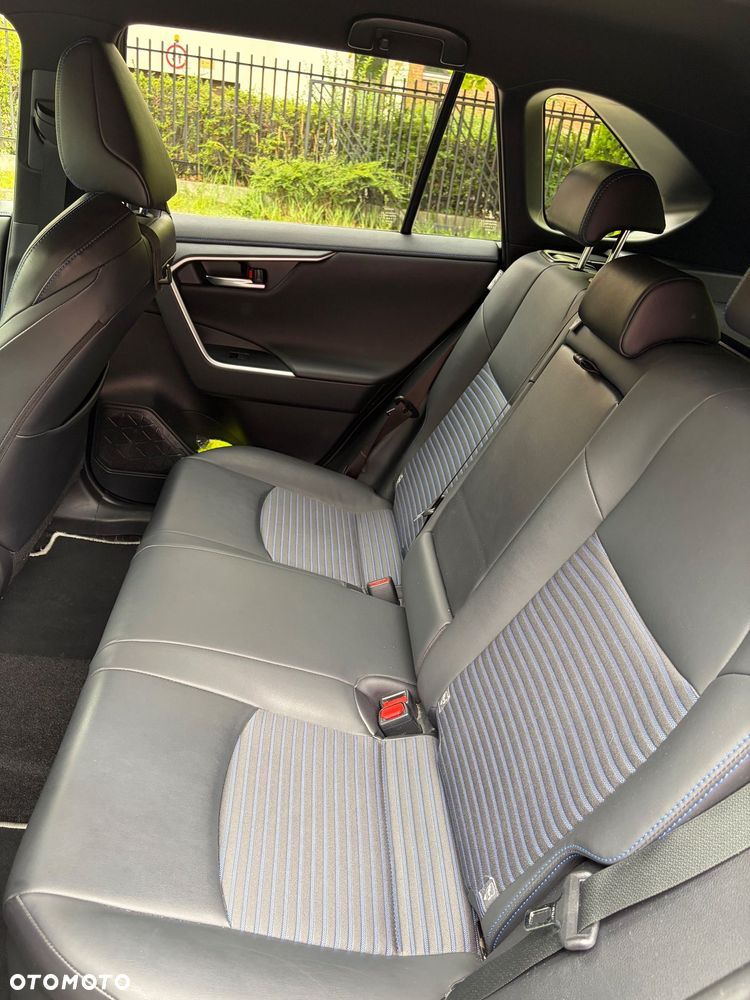 Toyota RAV4 - 30