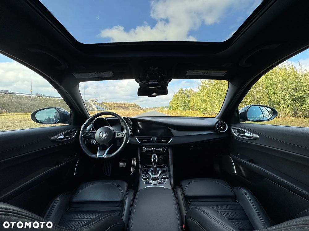 Alfa Romeo Giulia 2.0 Turbo 16V AT8 Veloce - 13