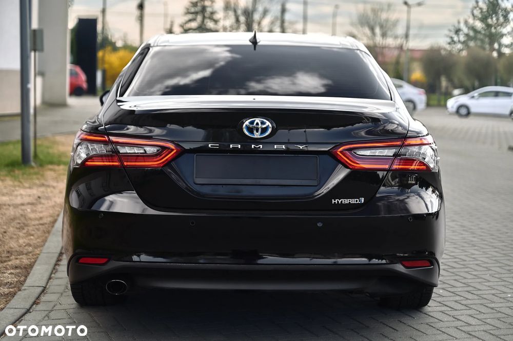 Toyota Camry 2.5 Hybrid Executive CVT - 22