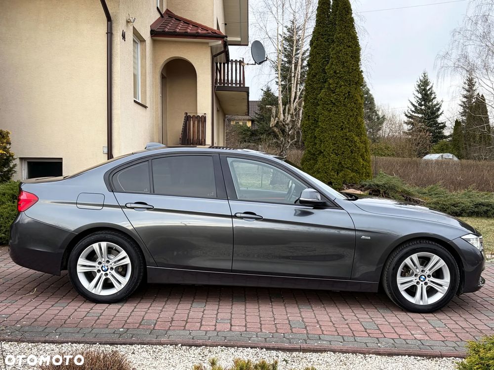 BMW Seria 3 318d Sport Line - 5