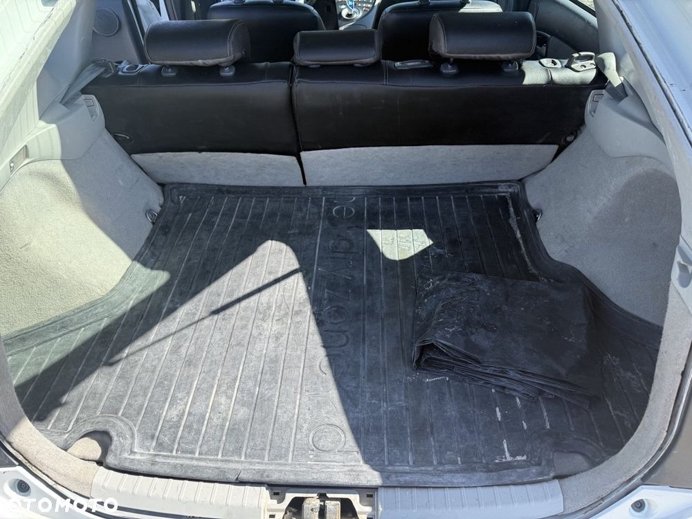 Toyota Prius - 8