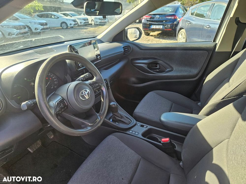 Toyota Yaris - 5