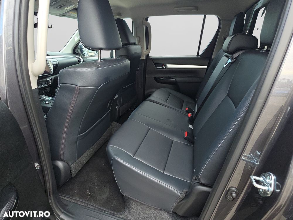 Toyota Hilux 2.8D 204CP 4x4 Double Cab AT Executive - 13