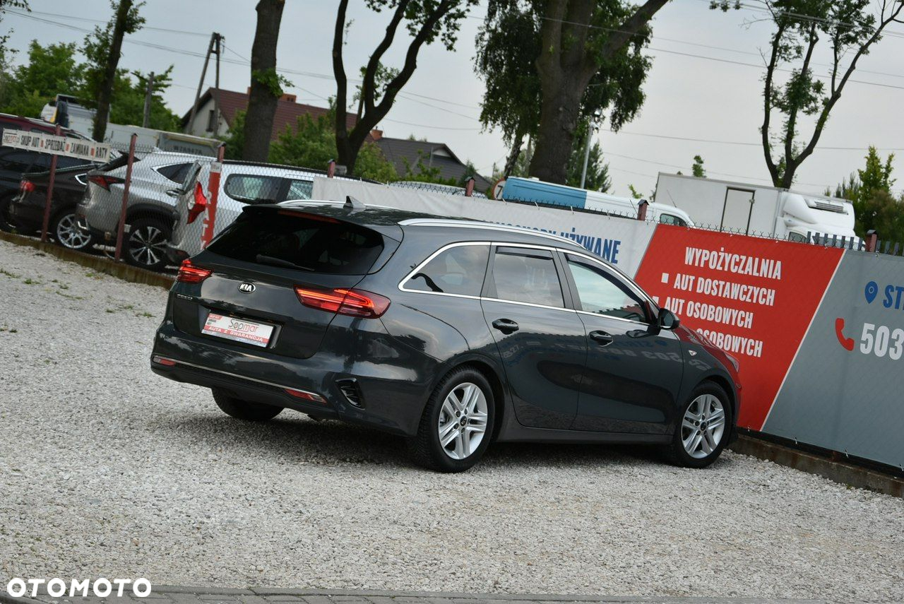Kia Ceed - 28