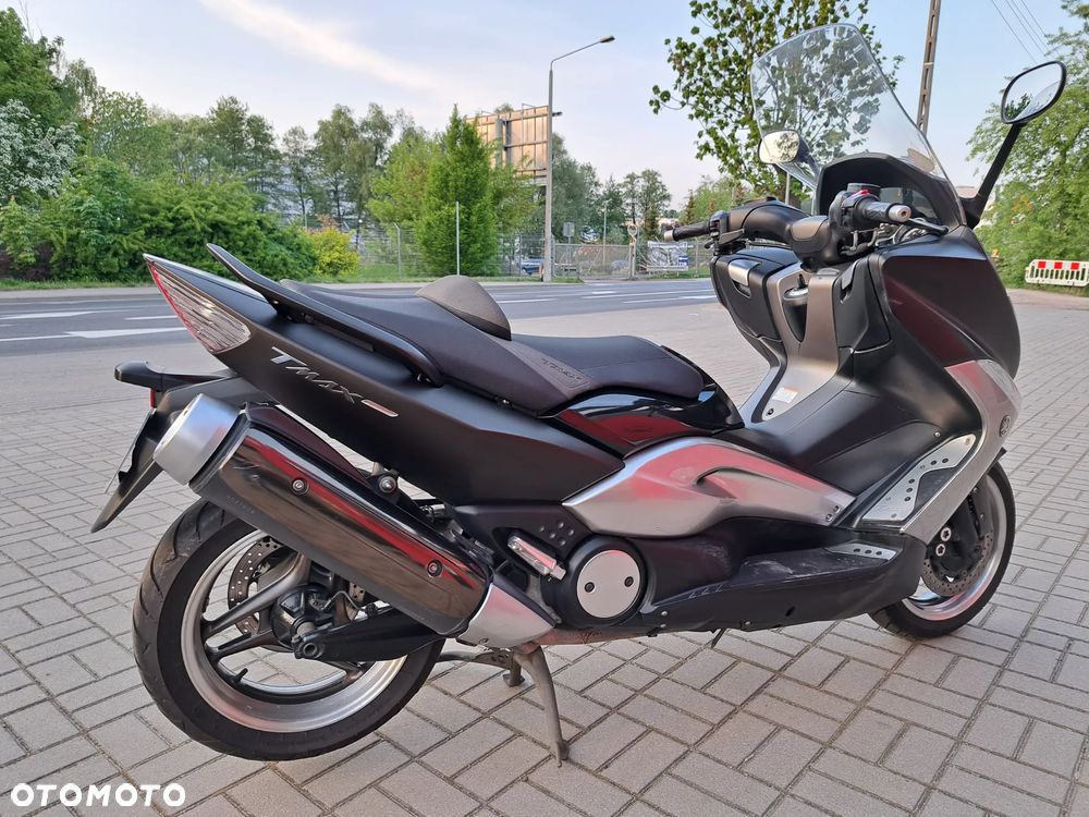 Yamaha Tmax - 16