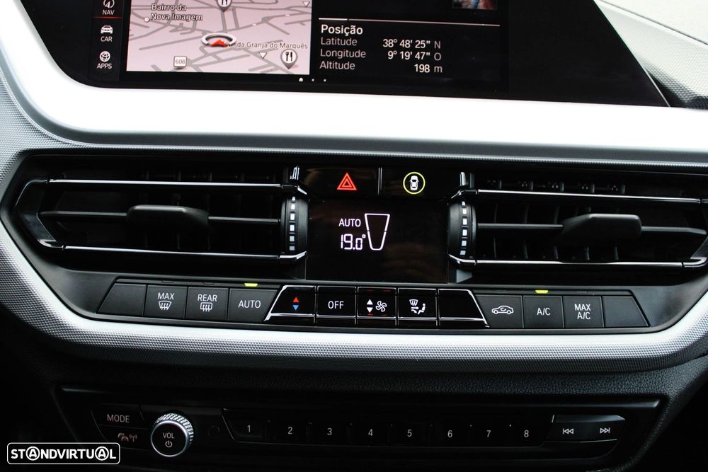 BMW 116 d Pack Essence - 36