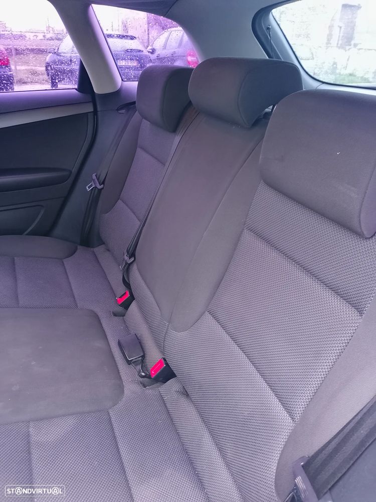 Audi A3 Sportback 2.0 TDi - 9