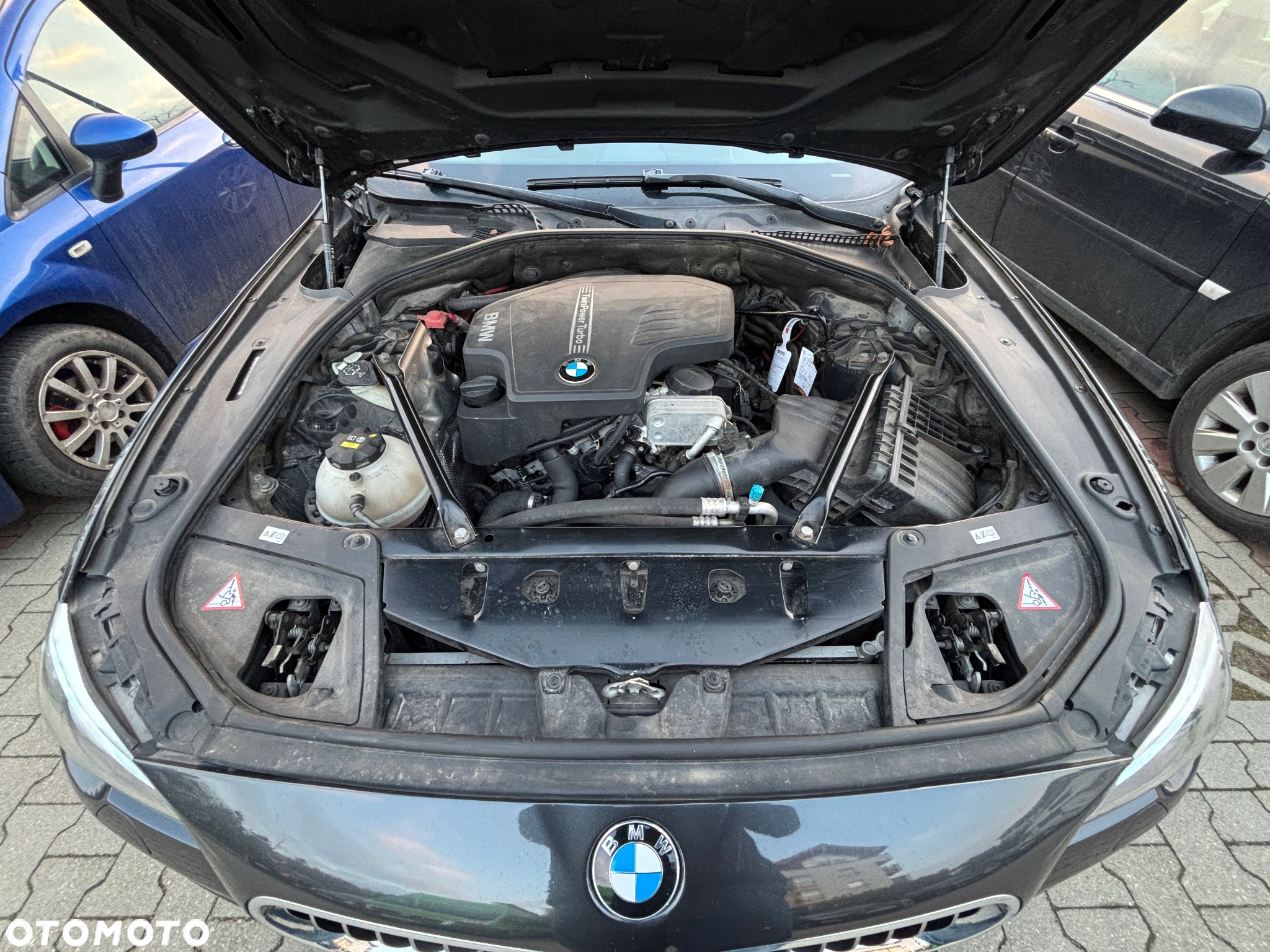 BMW Seria 5 528i xDrive - 25