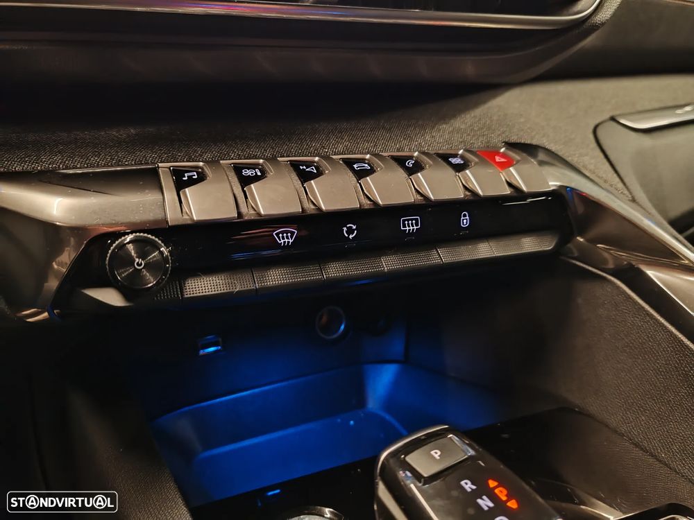 Peugeot 3008 1.5 BlueHDi GT Line EAT8 - 15