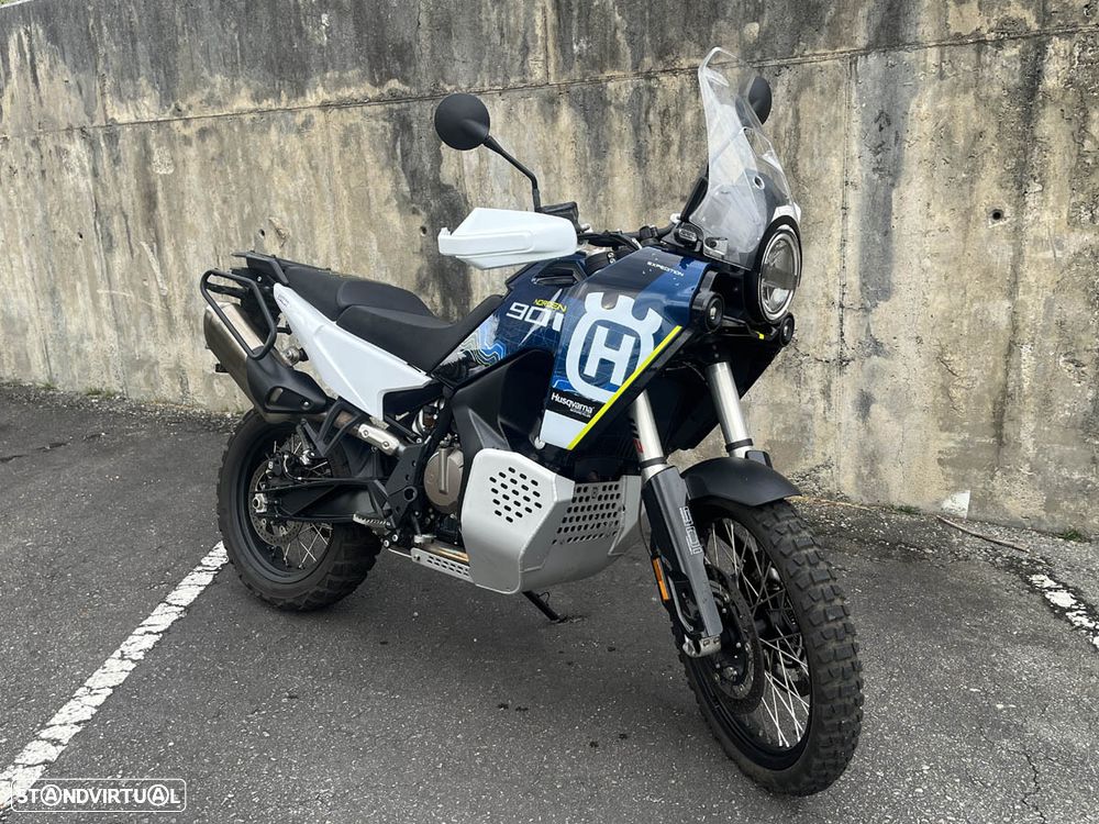 Husqvarna Norden 901 Expedition - 4