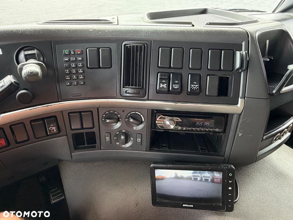 Volvo VOLVO FMX 380 / 8x4 / 13LITROWY SILNIK / EURO 5 / WYWROTKA TYLNOZSYPOWA / KAMERA COFANIA / SERWISOWANA / SPROWADZONA - 33
