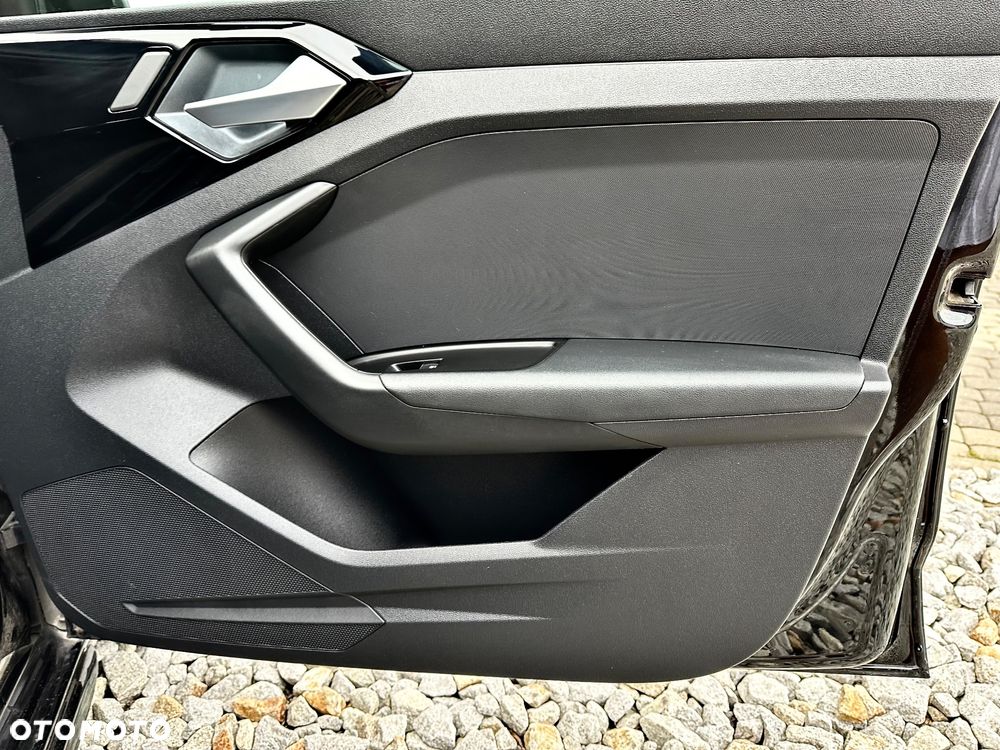 Audi A1 Sportback 25 TFSI S Line - 23