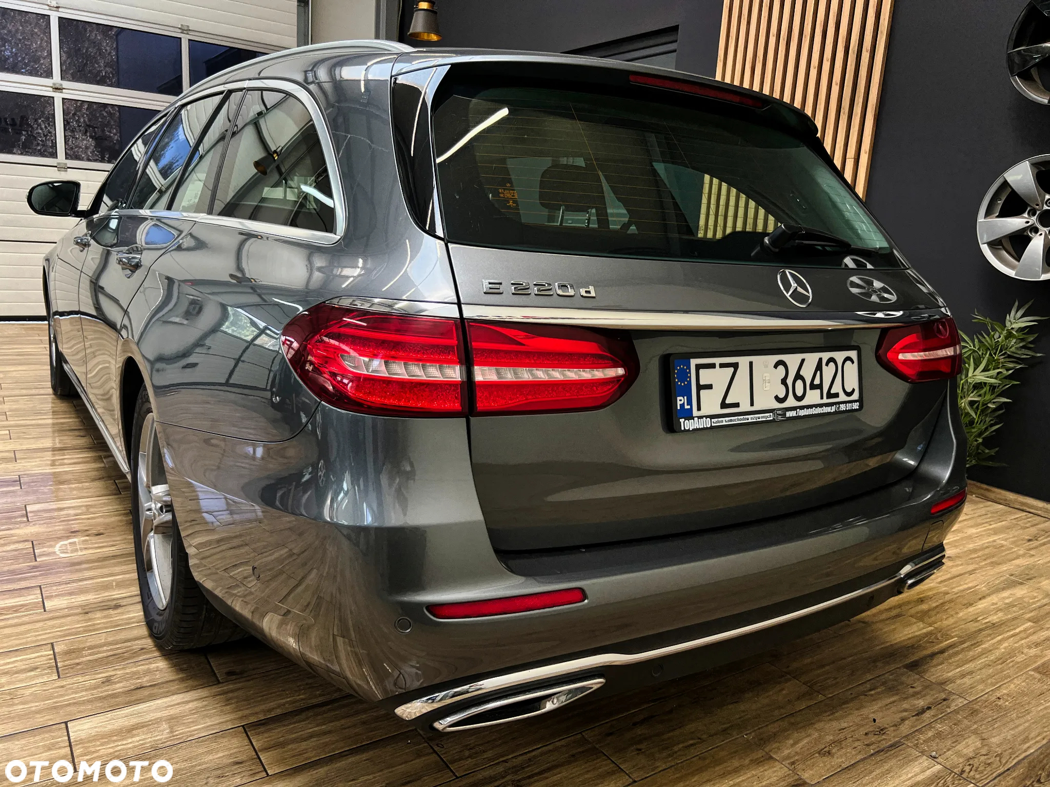 Mercedes-Benz Klasa E 220 d - 9