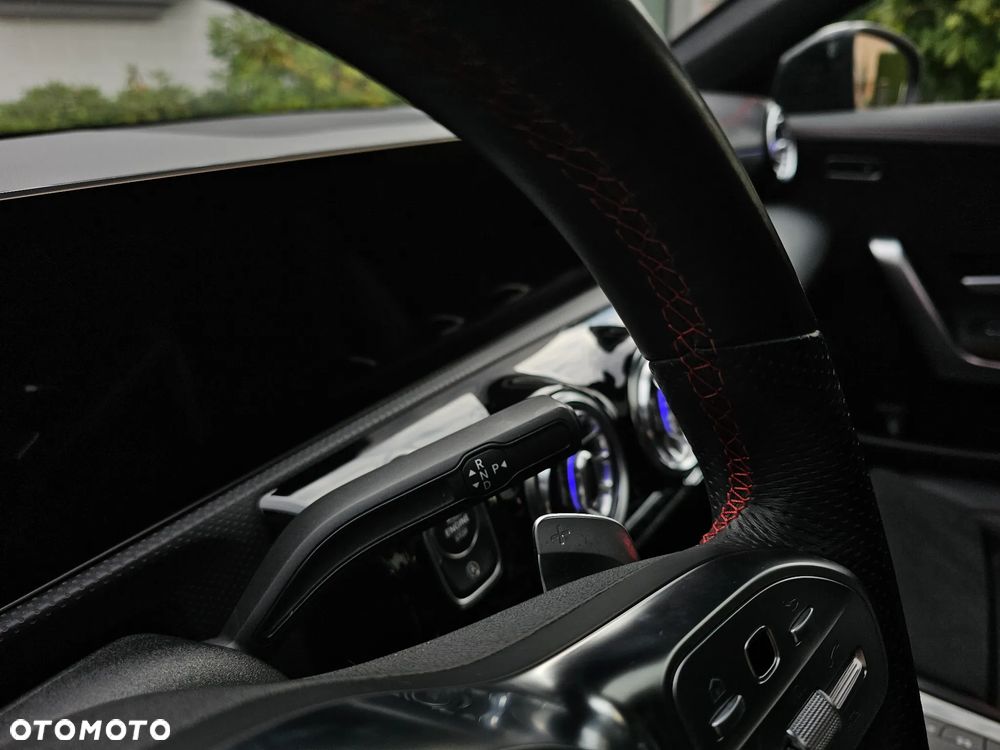 Mercedes-Benz CLA 200 d AMG Line 8G-DCT - 19