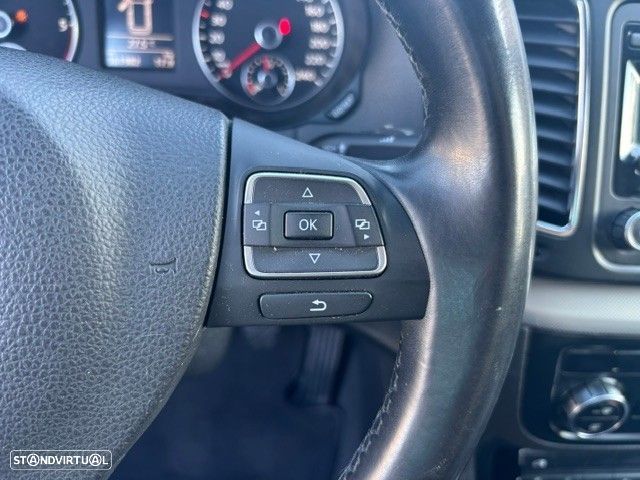 VW Sharan 2.0 TDI Confortline - 25
