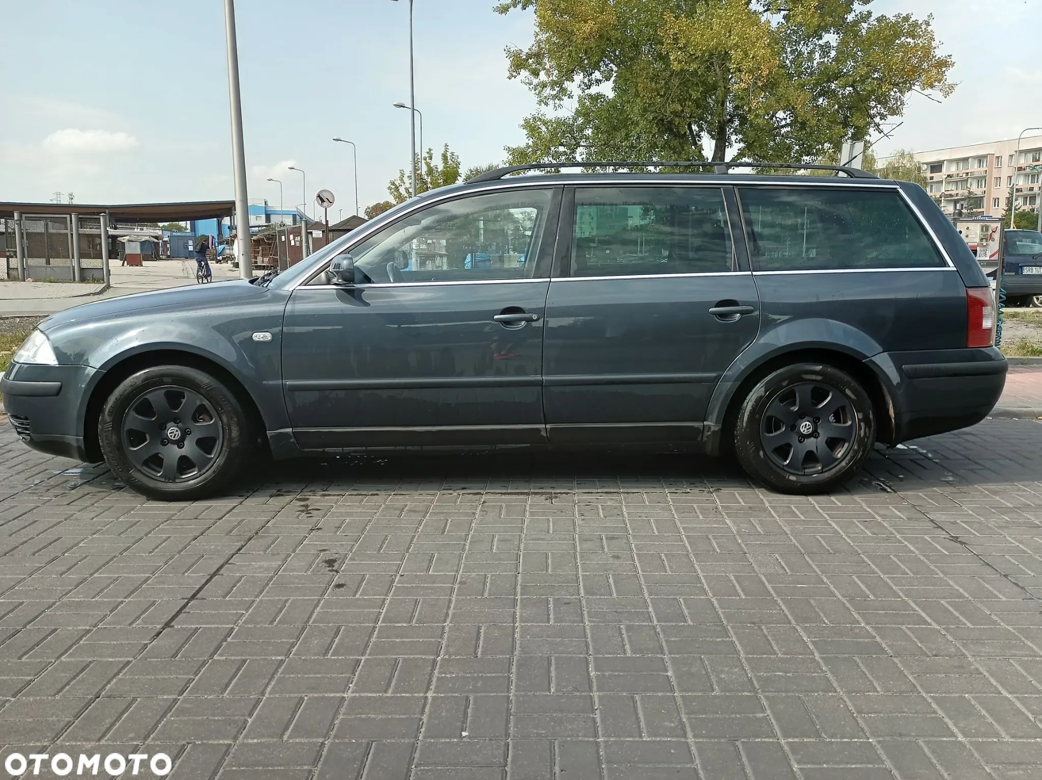 Volkswagen Passat 1.9 TDI Highline - 1