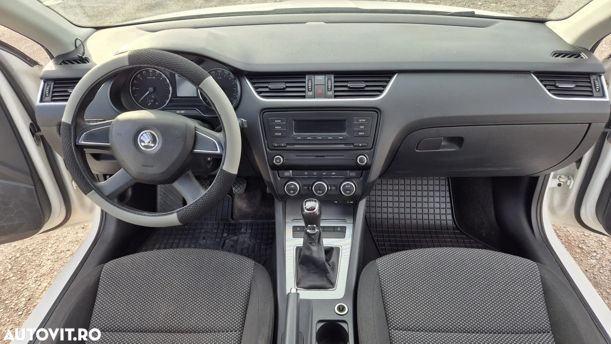 Skoda Octavia 1.6 TDI 4X4 AMBITION - 12