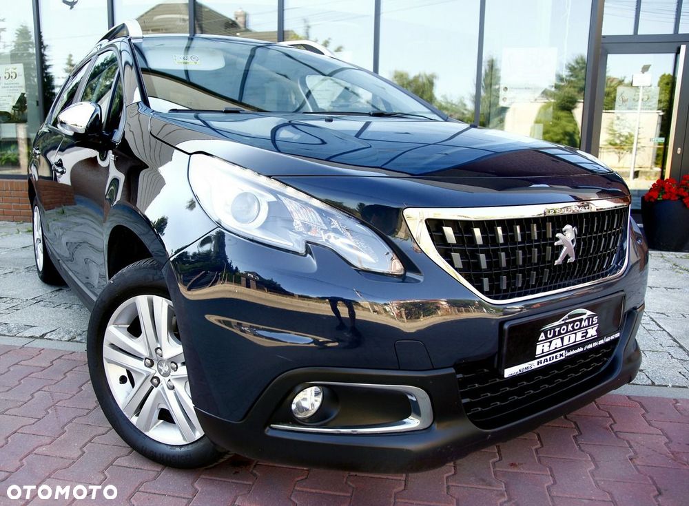 Peugeot 2008 1.2 Pure Tech Style S&S - 17